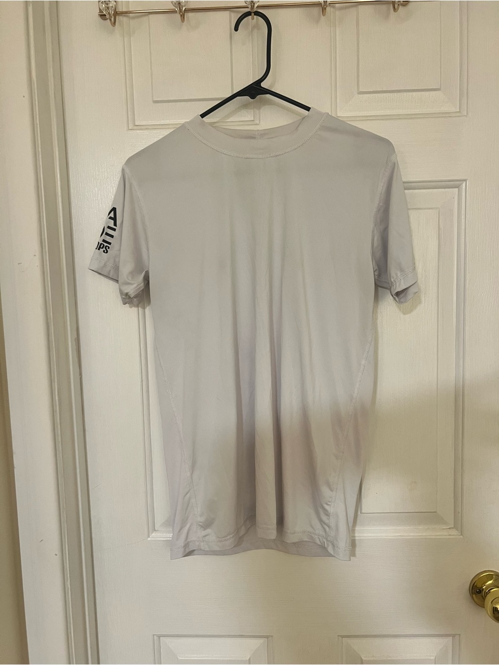 Men's Light Gray Short-Sleeve Performance Tee